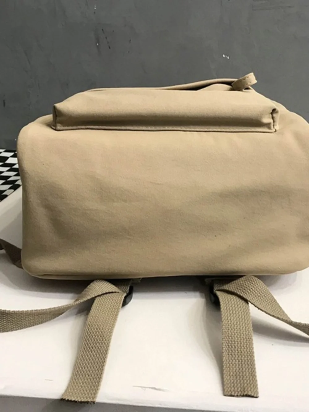 Classic Men's Casual Backpack in Khaki